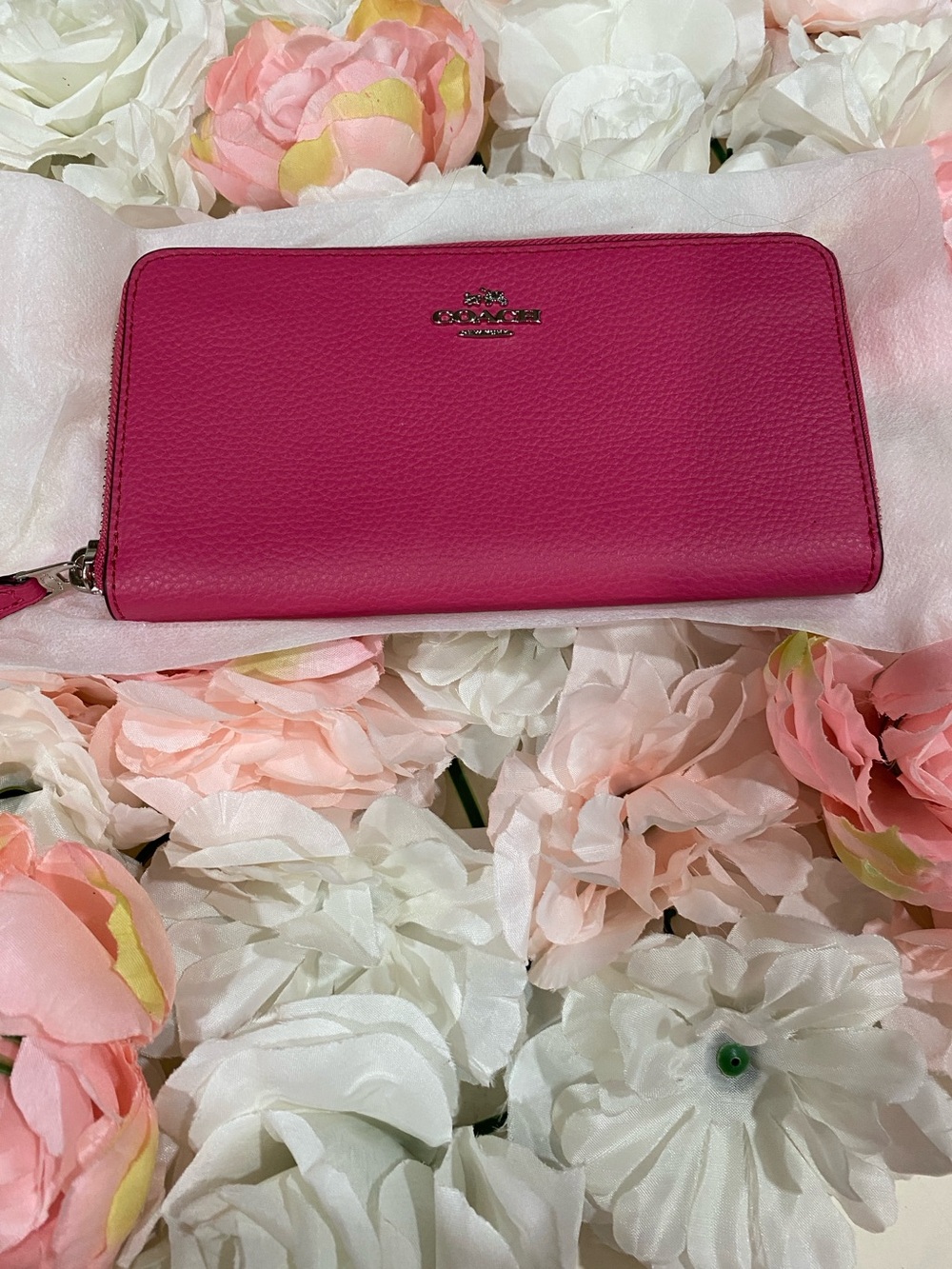 Coach Pebble Leather Zip Wallet - Pink